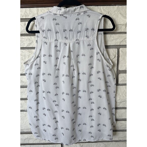 Just Living Sleeveless Blouse Sz M White Button Front Bicycle Print Summer Rayon - Picture 6 of 6